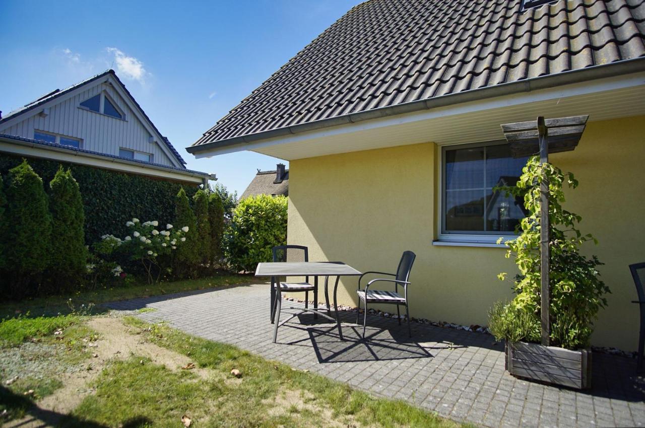 Nah Am Meer, Ruhige Lage, Gratis Nutzung Vom Ahoi Erlebnisbad Und Sauna In Sellin - Haus Inselblick Fewo 02 Goehren  Eksteriør billede