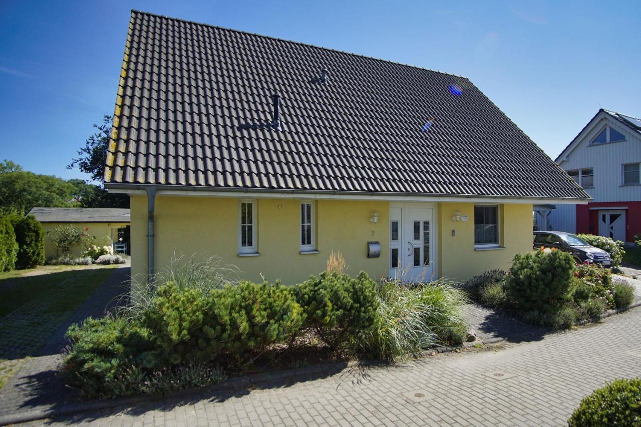 Nah Am Meer, Ruhige Lage, Gratis Nutzung Vom Ahoi Erlebnisbad Und Sauna In Sellin - Haus Inselblick Fewo 02 Goehren  Eksteriør billede